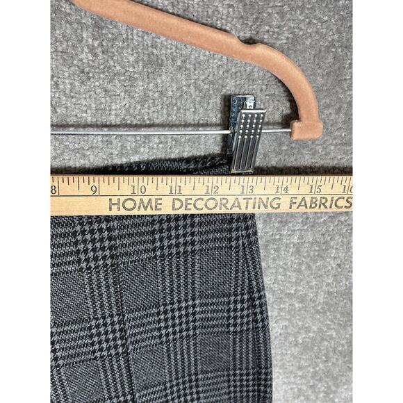 Tahari Pull On Skinny Leg Pants Womens Size Small Stretch Gray Black Houndstooth - Picture 6 of 9